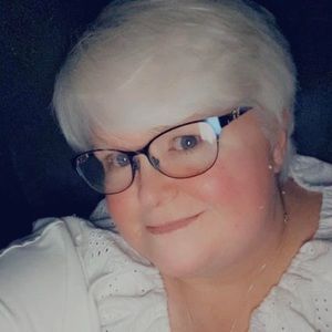Meet your Posher, Mischelle